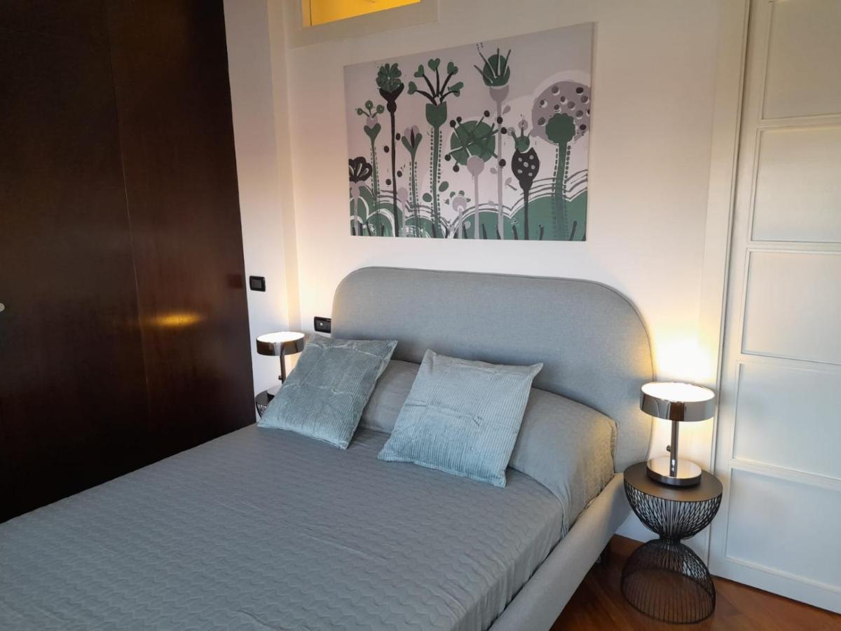 Bilocale Vista Mare Con Terrazzo-Porto Antico- Parcheggio Scontato Apartment Genoa Bagian luar foto